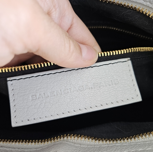 Balenciaga Light Grey City Bag with Crossbody Strap Gold accs. Medium - Picture 5 of 17